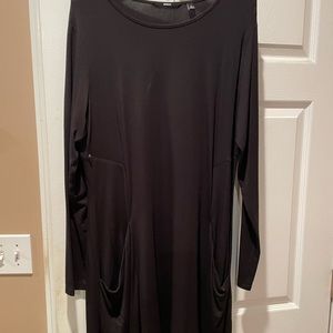 Simple cotton black dress